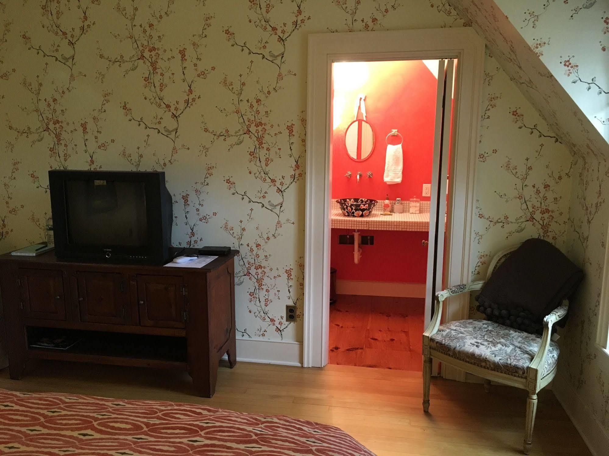 Dreamhouse Country Inn Bristol エクステリア 写真